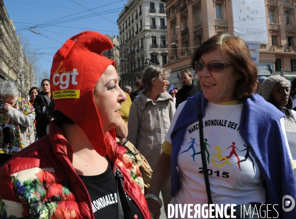 Marche des femmes a marseille