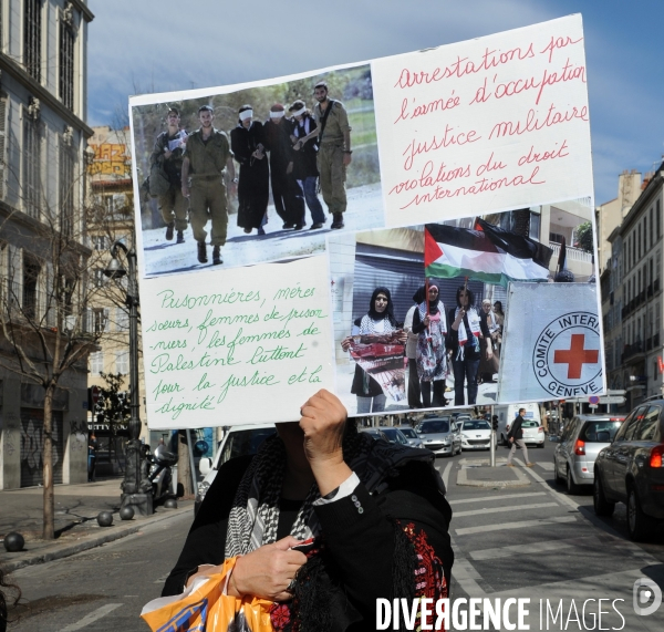 Marche des femmes a marseille