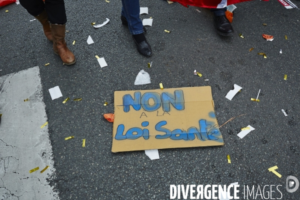 Manifestation loi de Santé Touraine