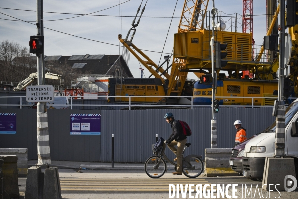 Porte de Clichy, Paris, chantier du nouveau Palais de Justice, de la station de metro, chantier d habitations aux abords