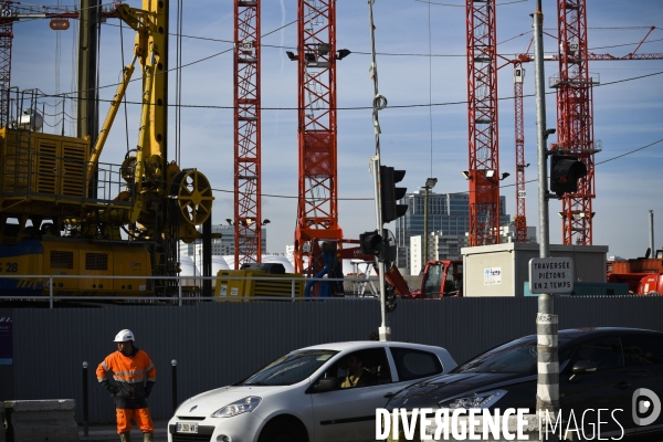 Porte de Clichy, Paris, chantier du nouveau Palais de Justice, de la station de metro, chantier d habitations aux abords