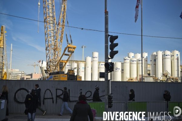 Porte de Clichy, Paris, chantier du nouveau Palais de Justice, de la station de metro, chantier d habitations aux abords