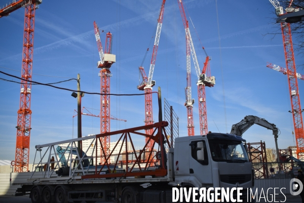 Porte de Clichy, Paris, chantier du nouveau Palais de Justice, de la station de metro, chantier d habitations aux abords