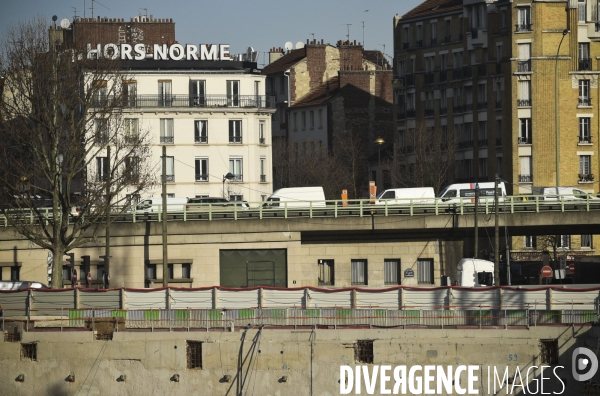 Porte de Clichy, Paris, chantier du nouveau Palais de Justice, de la station de metro, chantier d habitations aux abords