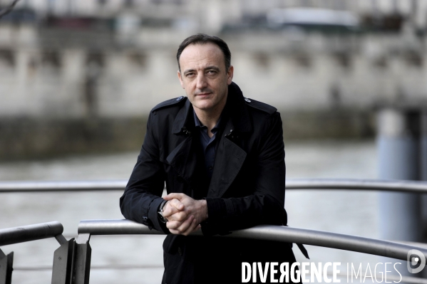 Christophe MOLMY, patron de la BRI pour son livre  les loups blessés 