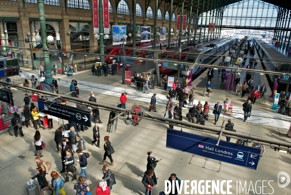 Voyageurs à la gare du nord