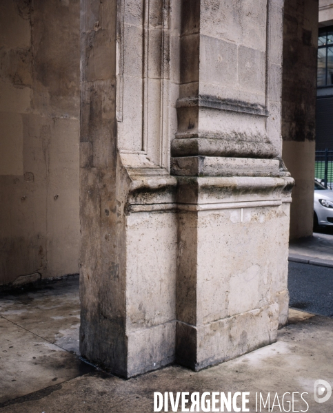 Gare du  Nord, pilier aile ouest