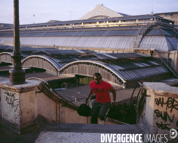 Gare de l est, escalier de la rue d Alsace