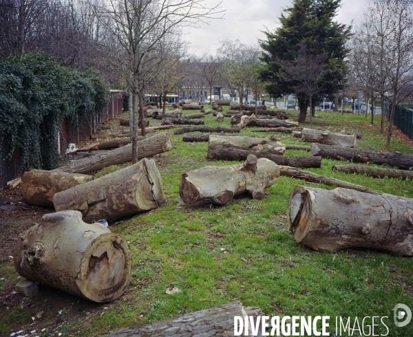 Dispositif pour empêcher l installation d un camp de roumains, Porte d Aubervilliers