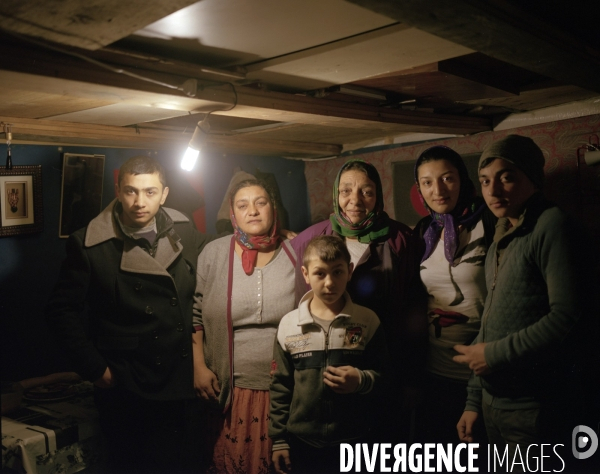 Camp d immigrés roumains. Banlieue nord de Paris.