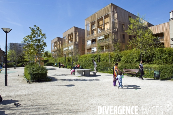 Illustration Avril 2015.Aubervilliers.39 logements collectifs neufs  a ossature bois concus sur le mode des villas urbaines
