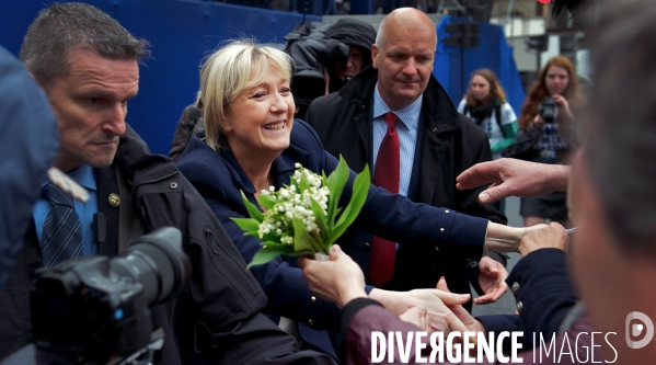 Defilé du front national le 1er mai 2015