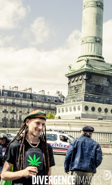 Marche pour la depenalisation du cannabis, Paris.