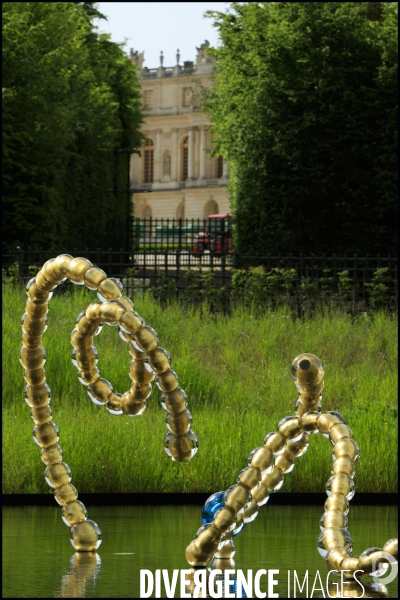 Inauguration après deux ans de travaux du Bosquet du théatre d eau, redessiné par le paysagiste Louis BENECH et investi par les sculptures fontaines de l artiste Jean-Michel OTHONIEL dans le parc du château de Versailles.