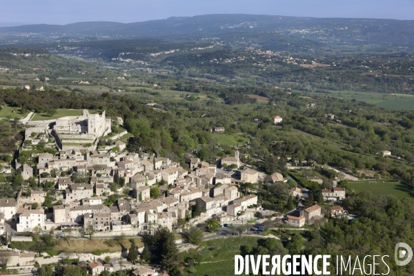 Vue aérienne du Luberon