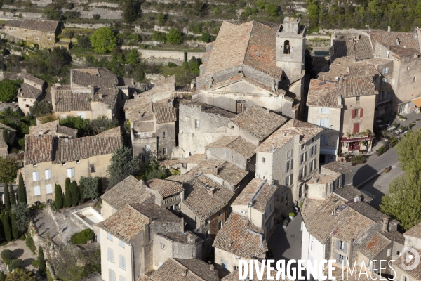 Vue aérienne du Luberon