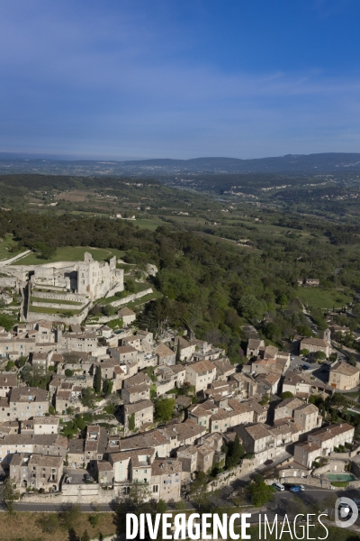 Vue aérienne du Luberon