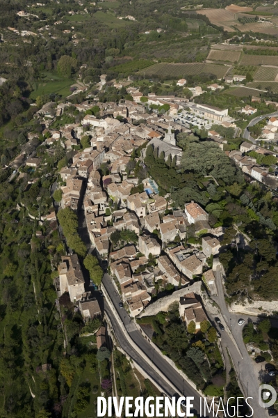 Vue aérienne du Luberon