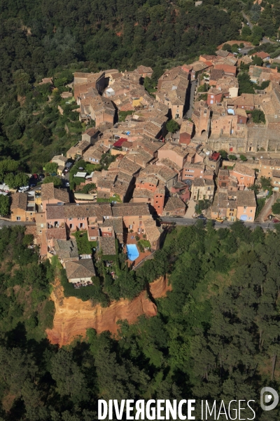 Vue aérienne du Luberon