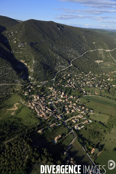 Vue aérienne du Luberon