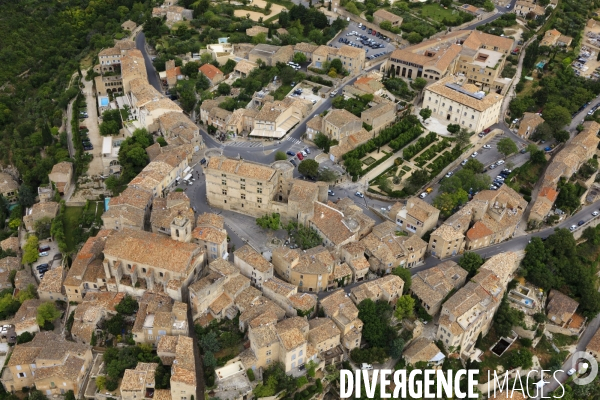 Vue aérienne du Luberon