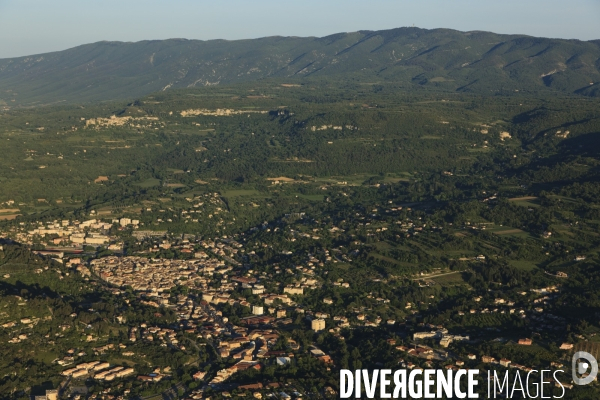 Vue aérienne du Luberon