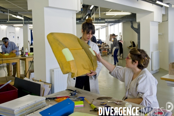 Les ateliers de la  maison des Compagnons du devoir a Pantin.Atelier plomberie