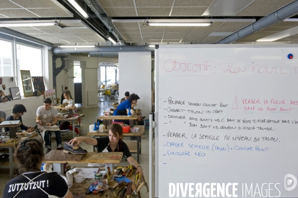 Les ateliers de la  maison des Compagnons du devoir a Pantin.Atelier plomberie