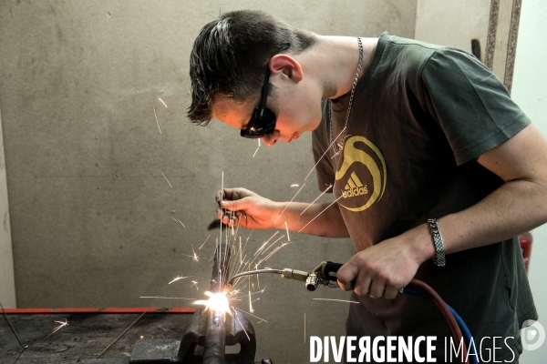 Les ateliers de la  maison des Compagnons du devoir a Pantin.Atelier plomberie