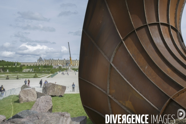 Anish Kapoor à Versailles, mai 2015.