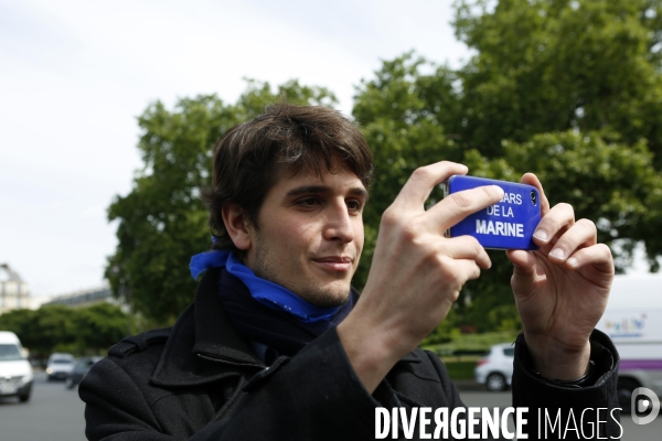 Action symbolique du FNJ pour rappeler les 10 ans du non au vote du traité Européen