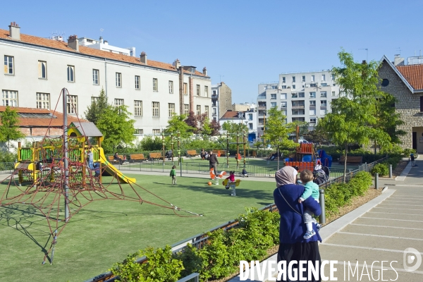 Illustration Mai 2015.L  aire de jeux du square Stalingrad en centre ville.