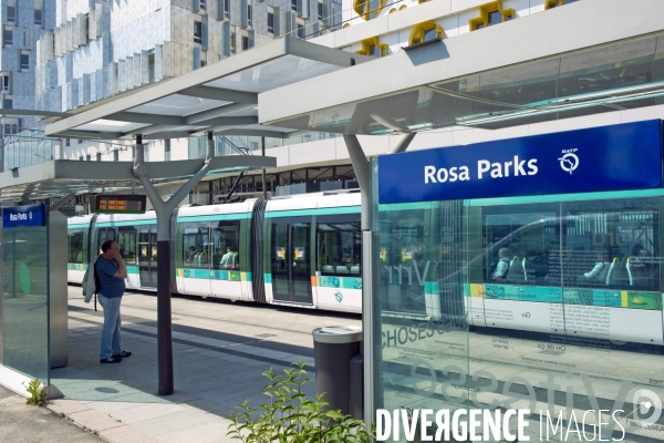 Illustration Mai 2015.Tramway a la station Rosa Parks
