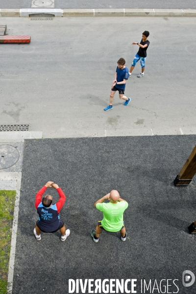 Illustration Mai 2015.Sportifs sur le quai de Seine