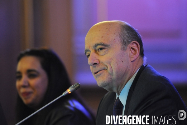 Alain JUPPE Maire de Bordeaux en campagne pour les élections municipales de 2014