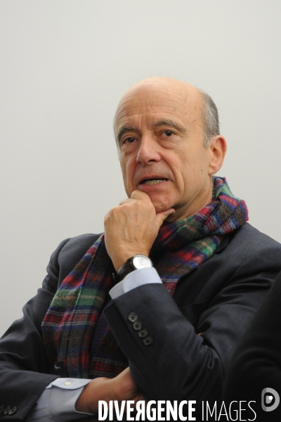 Alain JUPPE Maire de Bordeaux en campagne pour les élections municipales de 2014