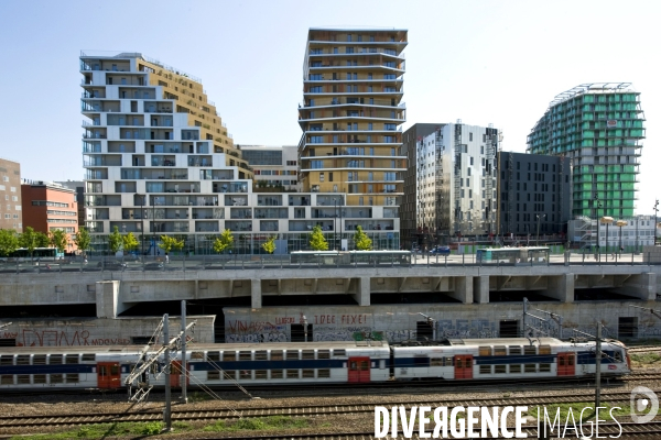 Avec ses 50m, HOME est la plus haute tour d habitation inauguree a Paris depuis les annees 70.