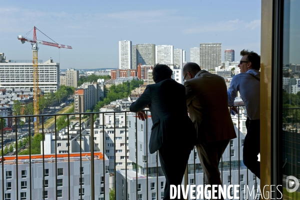 Avec ses 50m, HOME est la plus haute tour d habitation inauguree a Paris depuis les annees 70.