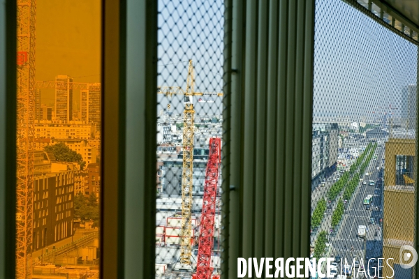 Avec ses 50m, HOME est la plus haute tour d habitation inauguree a Paris depuis les annees 70.