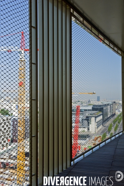 Avec ses 50m, HOME est la plus haute tour d habitation inaugurée à Paris depuis les années 70.