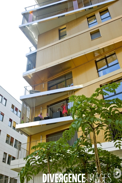 Avec ses 50m, HOME est la plus haute tour d habitation inaugurée à Paris depuis les années 70.