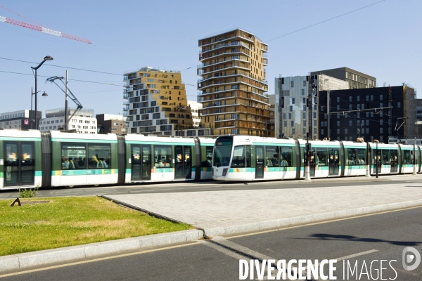 Avec ses 50m, HOME est la plus haute tour d habitation inaugurée à Paris depuis les années 70.
