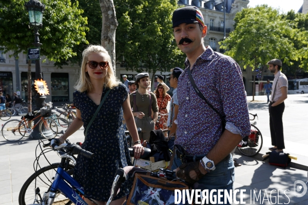 Beret-Baguette Ride à Paris