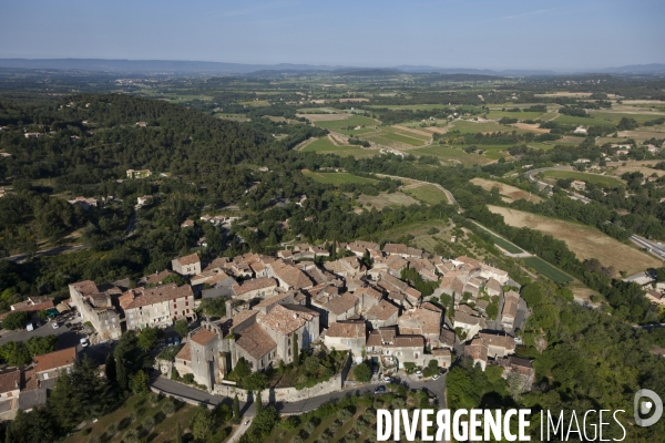 Vue aérienne du Luberon