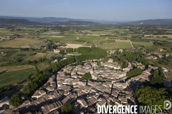 Vue aérienne du Luberon