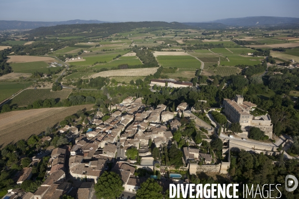 Vue aérienne du Luberon