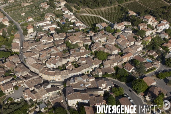 Vue aérienne du Luberon