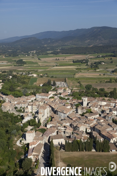 Vue aérienne du Luberon