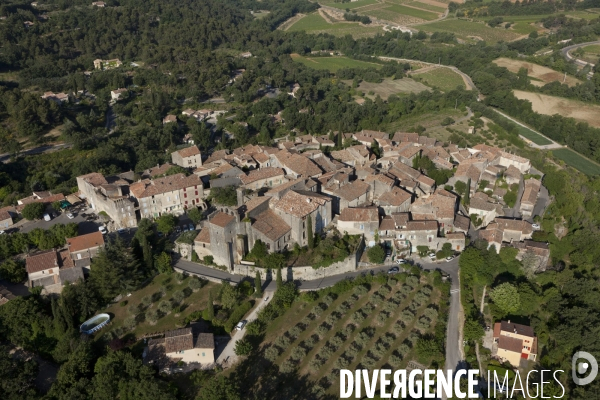 Vue aérienne du Luberon