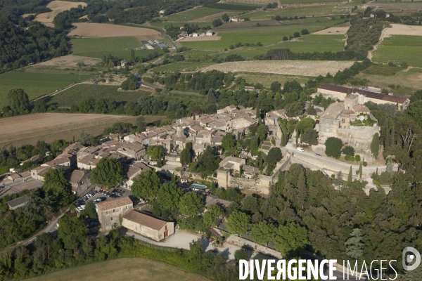 Vue aérienne du Luberon